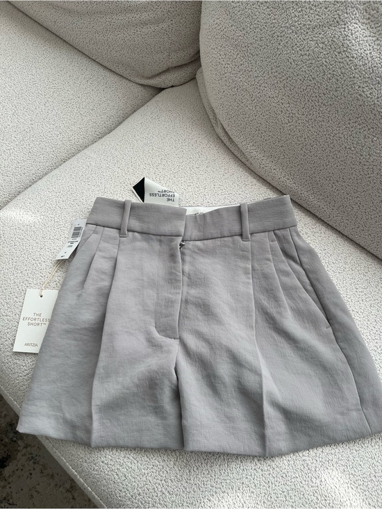 Aritzia Pants - NWT Aritzia Effortless Mini Short